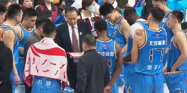 CBA排名变天！山东力擒广厦，北京上海输球，辽宁连败沦为弱旅